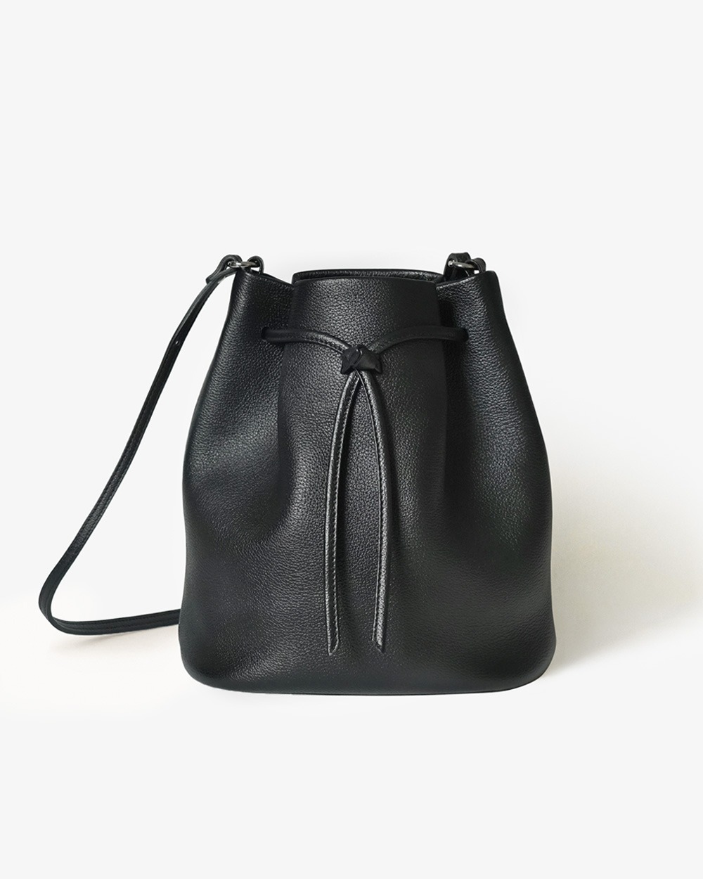 Knot Bucket Bag (노트 버킷백) / Black